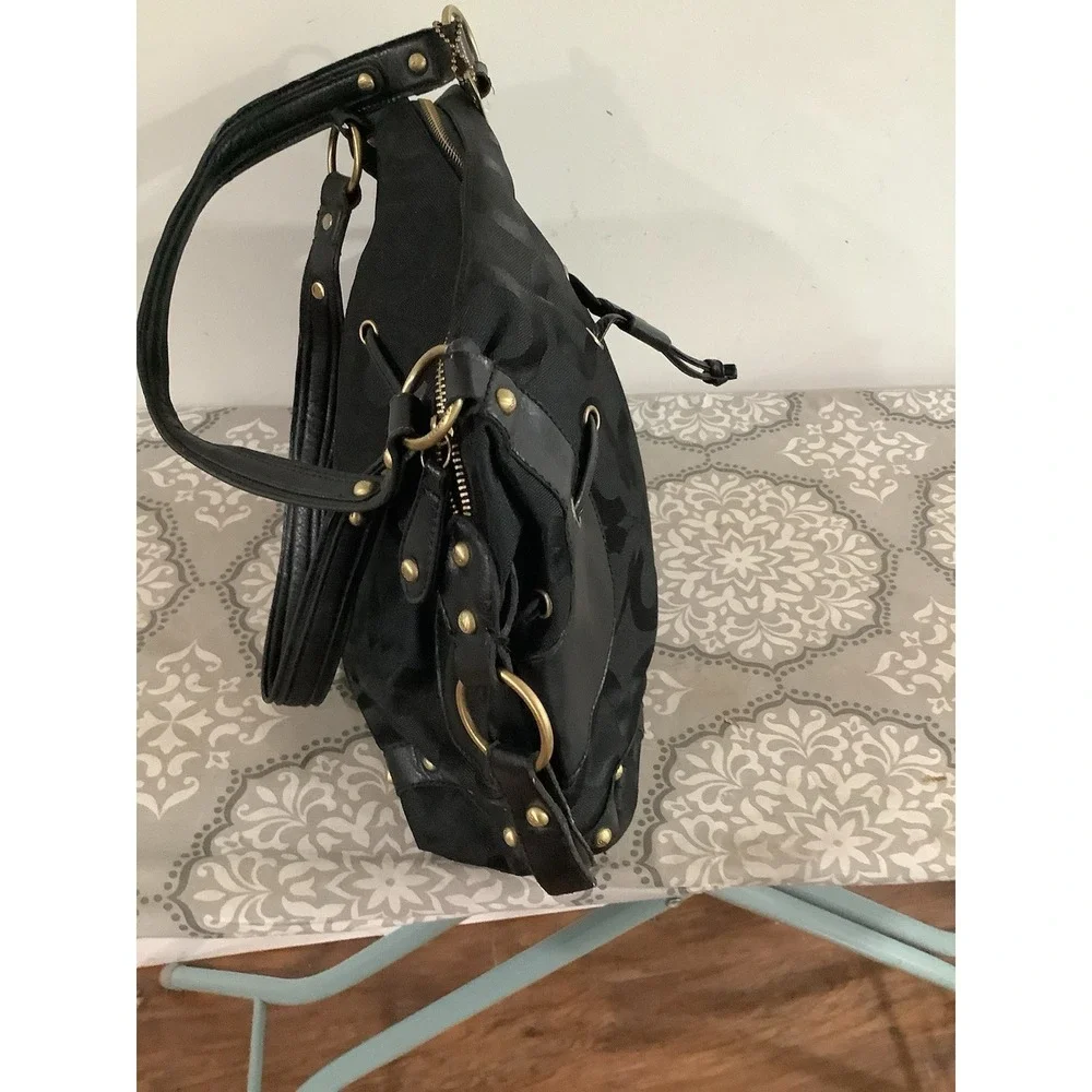 Coach handbags used large pre-owned black